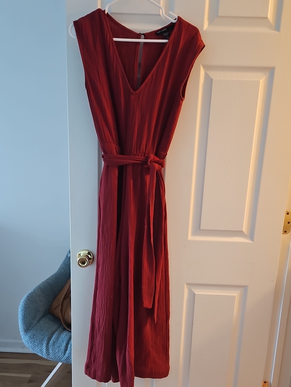 Sleeveless V-Neck Midi Jumper in Deep Red